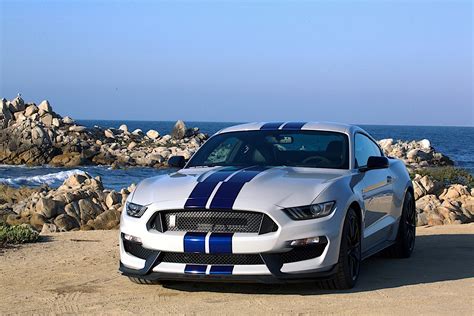 FORD Mustang Shelby GT350 Specs & Photos - 2015, 2016, 2017, 2018, 2019, 2020, 2021, 2022, 2023 ...