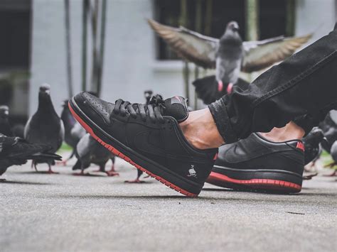 Nike SB Dunk Low ‘Black Pigeon’ - 2017 (by... – Sweetsoles – Sneakers, kicks and trainers. On feet.