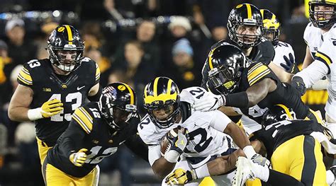 5 Greatest Iowa vs. Michigan College Football Games of All Time - Athlon Sports