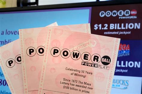 Powerball tops $1 billion after no jackpot winner Saturday night - ABC News