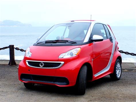 Smart updates its electric car (pictures) - CNET