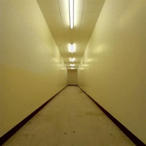 Abandoned mall liminal spaces : r/LiminalSpace