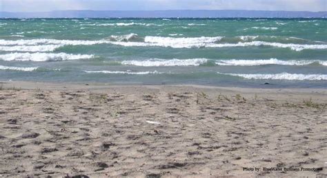 Georgian Bay Beaches in Tiny Township south of Balm Beach, Ontario ...