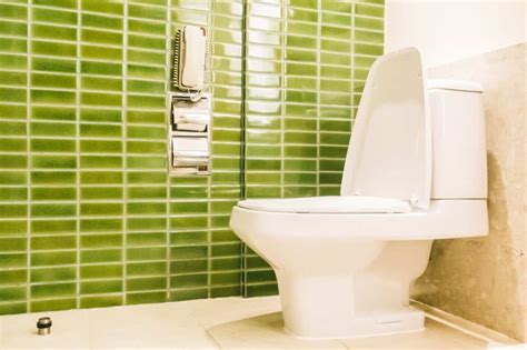 9 best toilet seat: top picks and buying tips - UpHomely