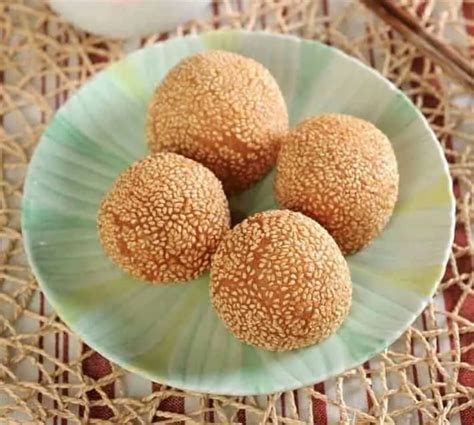 Red Bean Paste Glutinous Rice Ball Recipe | My Chinese Recipes