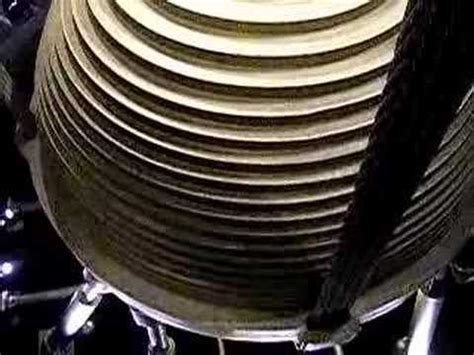 Taipei 101 Damper movement on 12 May 08 - YouTube