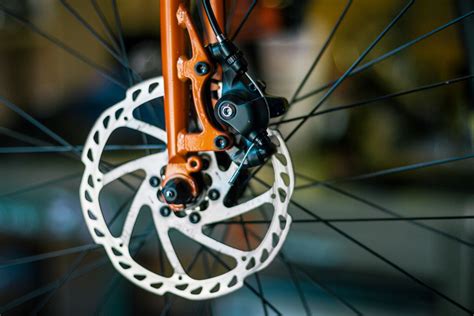 What's the Difference Between Rim Brakes and Disc Brakes? | REI Co-op ...