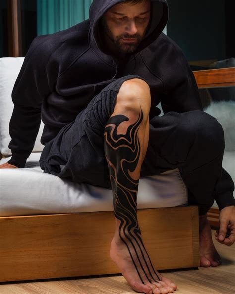 Ricky Martin Debuts Massive Leg Tattoo Spanning from His Kneecap to His Toes