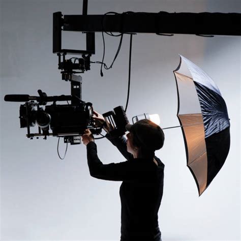 Crane Shot Stock Photos, Pictures & Royalty-Free Images - iStock