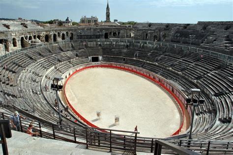 Free Images - amphitheatre nimes france roman