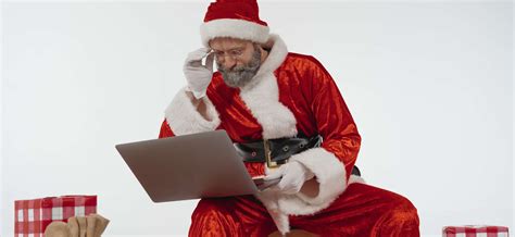 Can Retail Shareholders Expect a Santa Claus Rally in 2022?