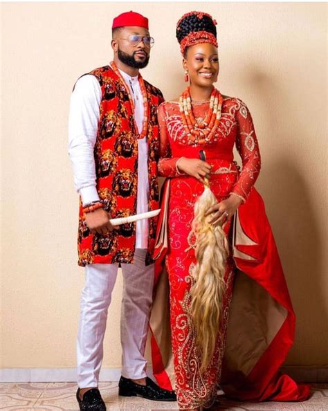 Tenue De Mariage De Couple Traditionnelle Nigériane // Tenue Canada ...