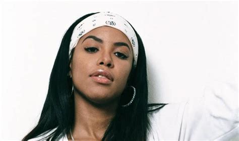 10 Best Aaliyah Songs of All Time - Singersroom.com