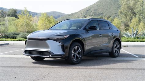 2023 Toyota BZ4X Pushes the Design Envelope - CNET