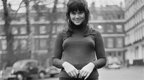 Best Linda Ronstadt Songs: Top 15 Greatest Hits