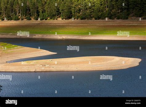 Howden Reservoir reservoir Upper Derwent Valley Derbyshire England ...