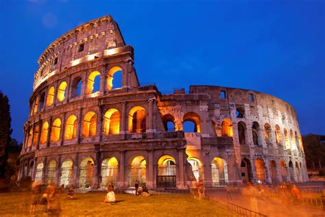 De Que Material Esta Hecho El Coliseo Romano - Material Colección