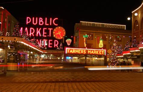 Around Seattle - Almost Weekly Pics: December 22, 2010 - A Market Christmas