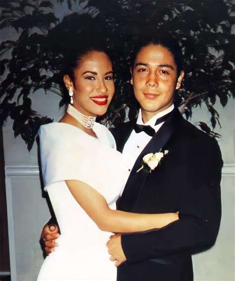 Happy 29th Wedding Anniversary, Selena & Chris : r/SelenaQuintanilla