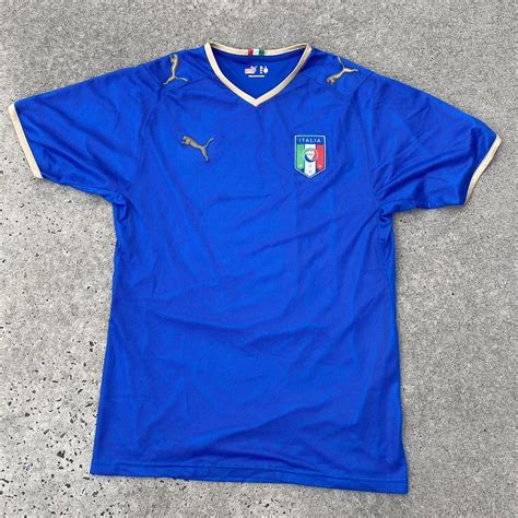 Italian national team soccer jersey by... - Depop