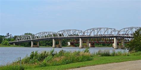 The Rainy River Baudette Bridge is the western-most international ...