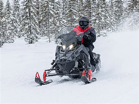 2024 Snowmobiles Polaris - Amandy Rosanna