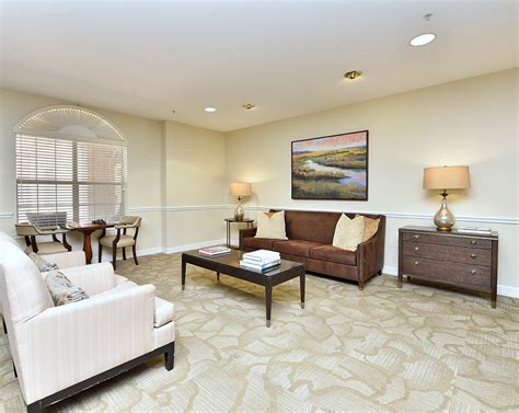 Assisted Living Amenities | Quality Senior Living Facility in Houston, TX