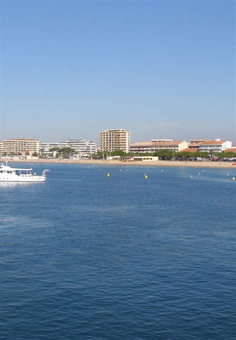 Saint Raphael beaches: 30 kilometers of beach on the French Riviera