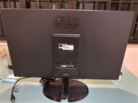 LG 27 inch monitor with delivery, Computers & Tech, Parts & Accessories ...