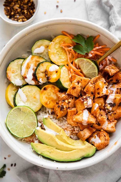 The BEST Hot Honey Chicken Bowls - Jar Of Lemons