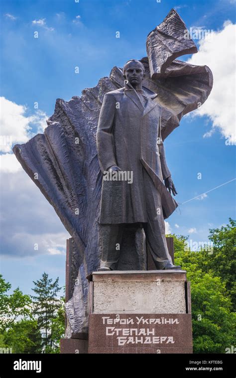 Stepan bandera statue hi-res stock photography and images - Alamy