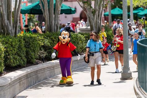 Max Goof No Longer Meeting in Powerline Outfit, Relocates to Echo Lake at Hollywood Studios