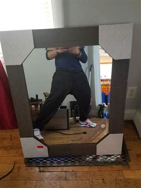 There’s an Online Community That Makes Fun of People Trying To Sell Mirrors