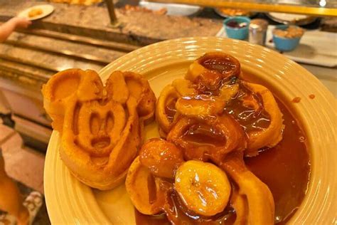 Ranking All of the Disneyland Character Dining Experiences