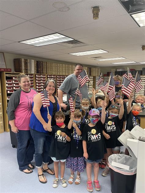 Mountain View Kindergarten Class visits the Monroe County Courthouse ...