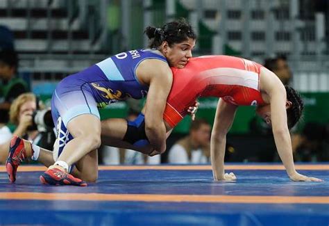 Rio Olympics 2016: Sakshi Malik wins historic Bronze in Women's Freestyle wrestling