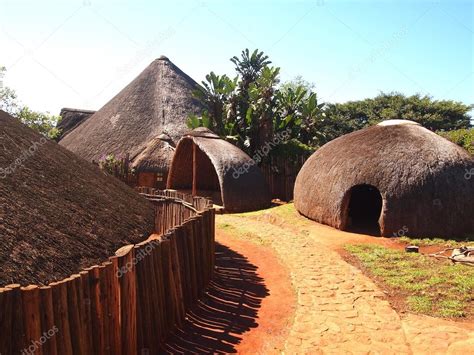 Rondavel south africa | Traditional Zulu straw huts rondavels. Village in KwaZulu-Natal, South ...