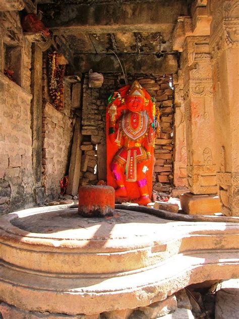 Temple, Temple architecture, Shiva linga