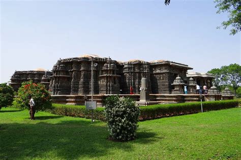 Hoysaleswara Temple Halebidu, timings, history, facts, architecture