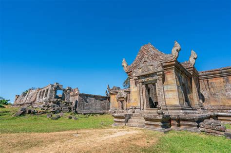 Preah Vihear Temple - Ancient Khmer Temple Ruins in Northern Cambodia ...