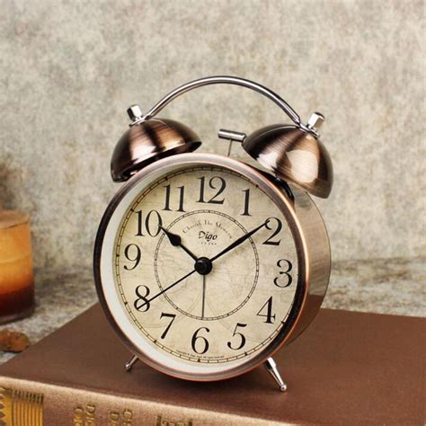 Double Twin Bell Vintage Retro Alarm Clock Loud Alarm for Heavy Sleeper Old Fashioned Table ...