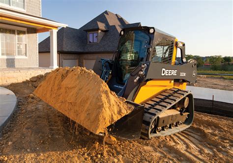 John Deere Compact Track Loaders — 2014 Spec Guide | Compact Equipment