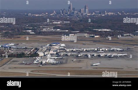 Charlotte douglas international airport Stock Videos & Footage - HD and ...