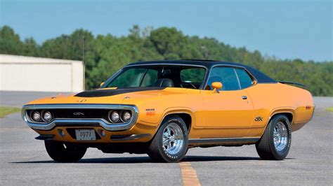 $374K Takes Home Museum-Grade 1971 Plymouth GTX Hemi | Motorious