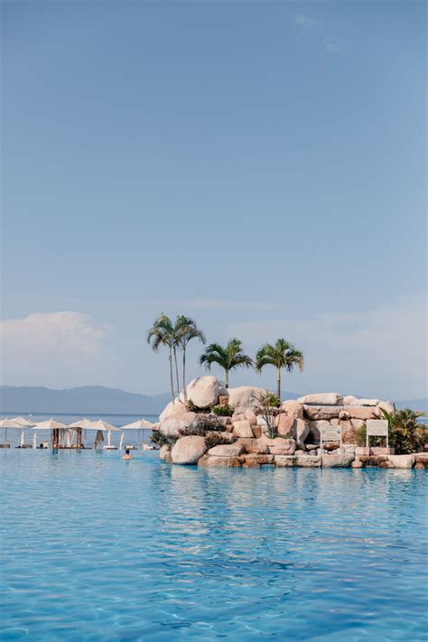 10 Reasons to Stay at the Marriott Puerto Vallarta, Mexico | Hotel Review