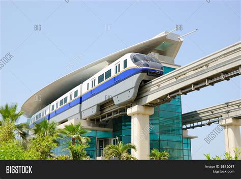 Palm Jumeirah Monorail Image & Photo (Free Trial) | Bigstock