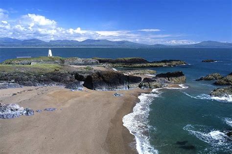 How To Visit Magical Llanddwyn Island (Ynys Llanddwyn))