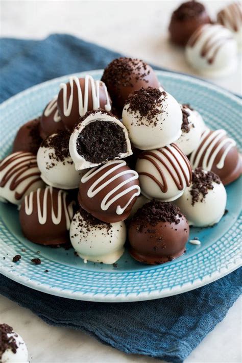 Homemade Oreo Truffles | AllFreeCopycatRecipes.com