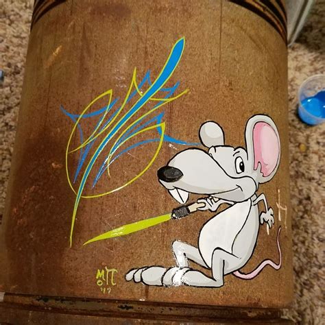 1 Shot paint on a piston #MoPiPinstriping | Pinstripe art, Sign ...