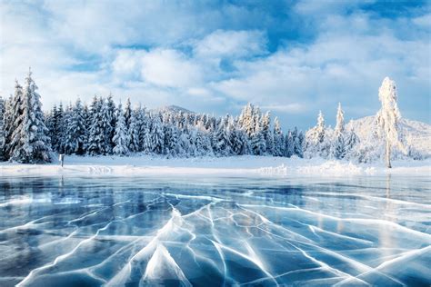 凍結した湖のブルーアイス | Beautiful Photo.net | 世界の絶景 美しい景色